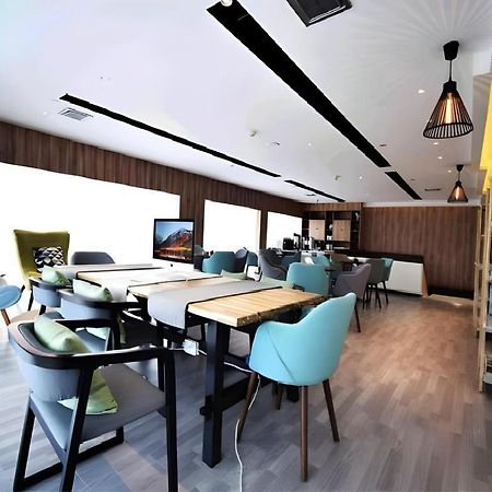 Jinjiang Metropolo Hotel Nanjing Jiangjun Dadao Hehai University Branch Dış mekan fotoğraf