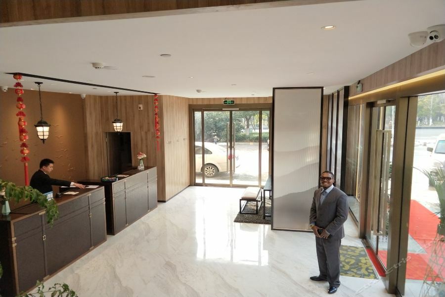 Jinjiang Metropolo Hotel Nanjing Jiangjun Dadao Hehai University Branch Dış mekan fotoğraf